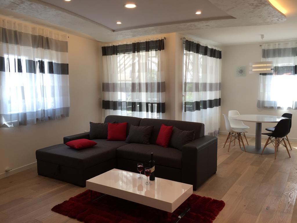 Apartment Panoss *